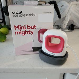 Cricut Mini Press